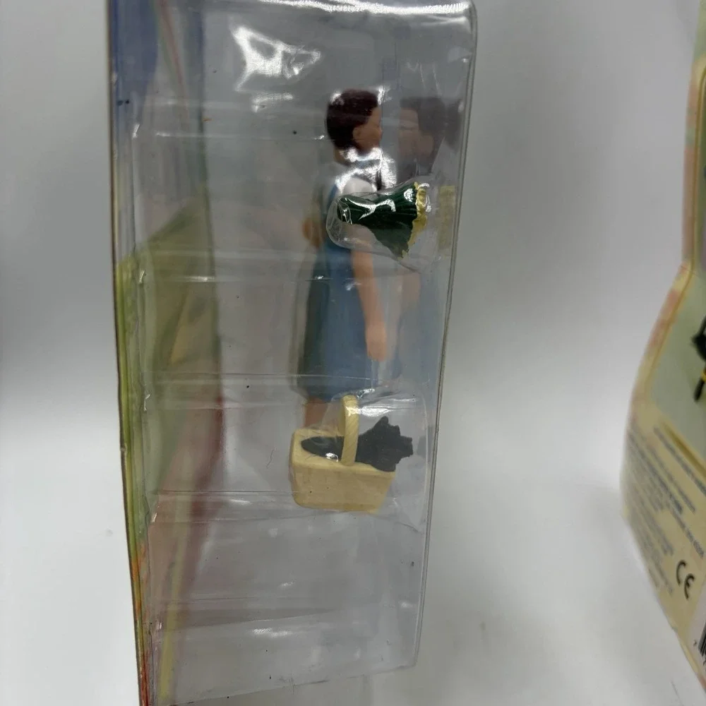 Wizard Of Oz Figurines. Trevco Company. Glinda & Dorthy New In Box Old Stock VTG